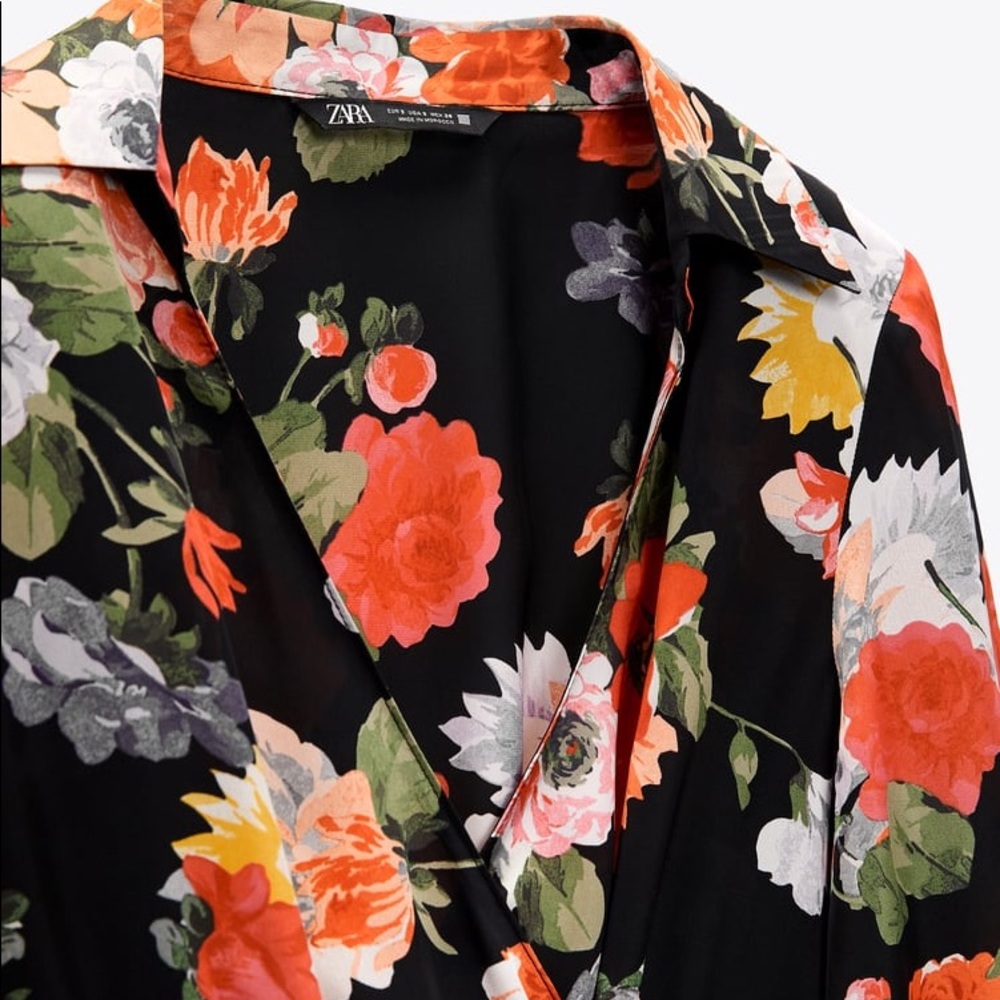 ZARA PRINTED SHOULDER PAD DRESS
MULTICOLORED - Picture 10 of 11
